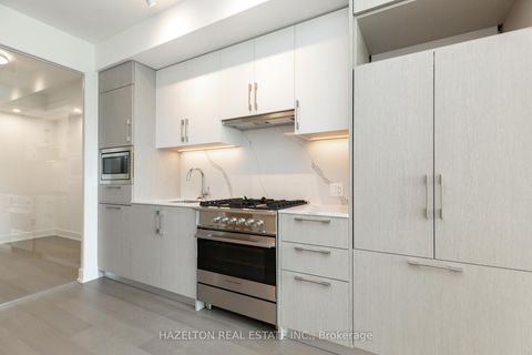 Photo 7 at 605 - 8 Manor Road W, Eglinton, Toronto