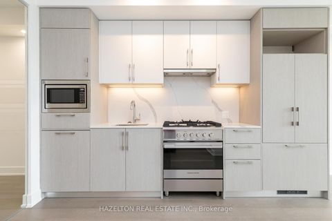 Photo 8 at 605 - 8 Manor Road W, Eglinton, Toronto