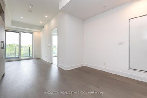 Photo 12 at 605 - 8 Manor Road W, Eglinton, Toronto