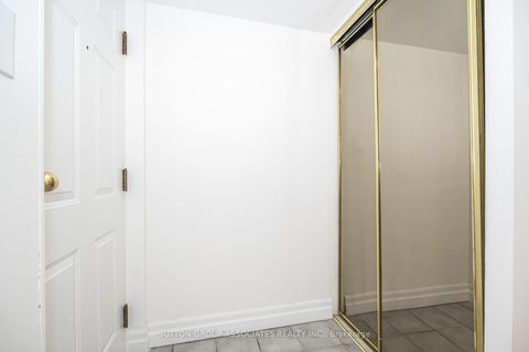 Photo 4 at 501 - 65 Scadding Avenue, Waterfront Communities C8, Toronto