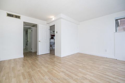 Photo 16 at 501 - 65 Scadding Avenue, Waterfront Communities C8, Toronto