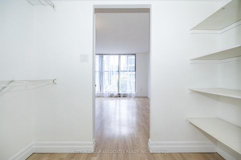 Photo 20 at 501 - 65 Scadding Avenue, Waterfront Communities C8, Toronto
