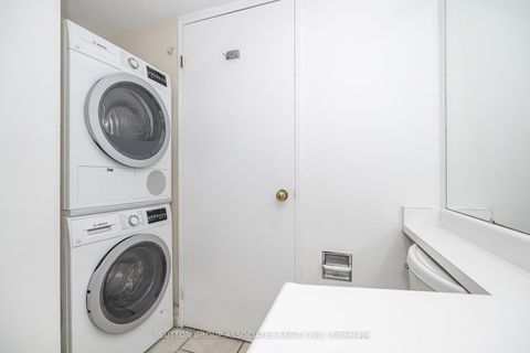Photo 23 at 501 - 65 Scadding Avenue, Waterfront Communities C8, Toronto
