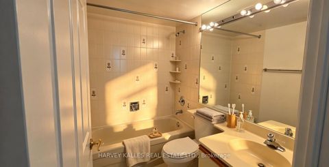 Photo 7 at 2003 - 65 Spring Garden Avenue, Willowdale East, Toronto
