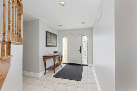 Photo 5 at 76 Riverglen Drive, Keswick South, Georgina