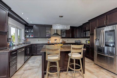 Photo 14 at 76 Riverglen Drive, Keswick South, Georgina