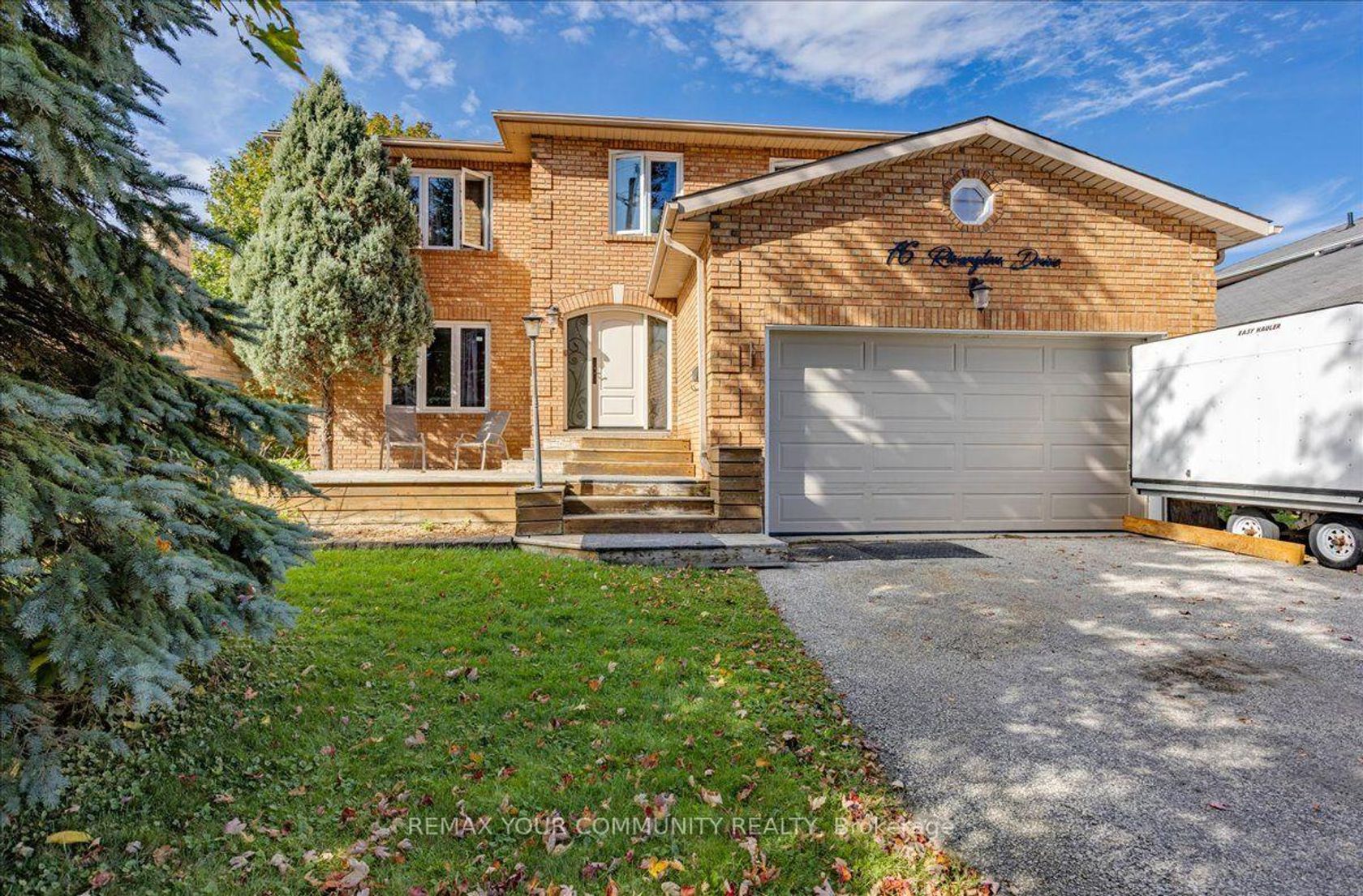 76 Riverglen Drive, Keswick South, Georgina photo number 2