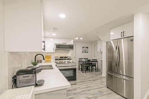 Photo 26 at 29 Eminence Road, Patterson, Vaughan