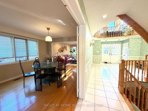 Photo 6 at 17 Piccadilly Road, Doncrest, Richmond Hill