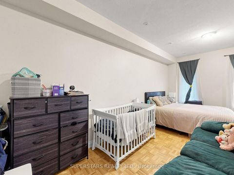 Photo 9 at 14 Bowsfield Road, York University Heights, Toronto