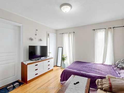 Photo 13 at 14 Bowsfield Road, York University Heights, Toronto