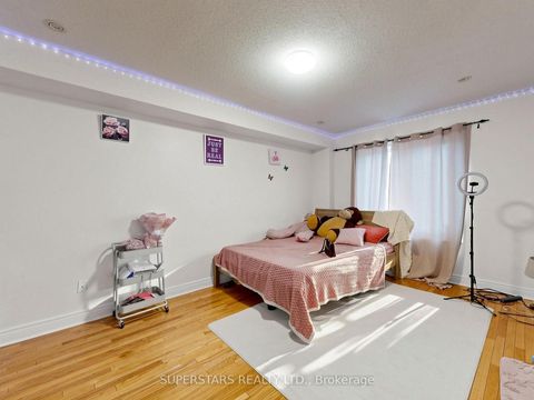 Photo 18 at 14 Bowsfield Road, York University Heights, Toronto
