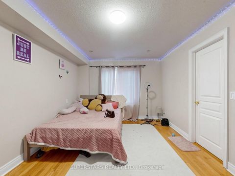 Photo 19 at 14 Bowsfield Road, York University Heights, Toronto