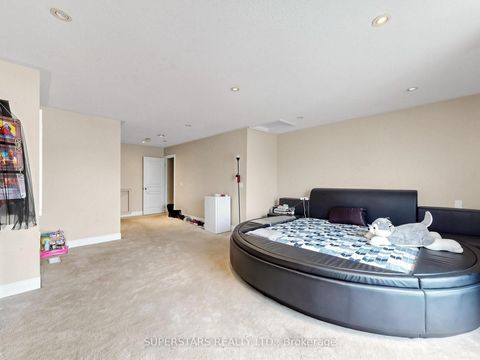 Photo 25 at 14 Bowsfield Road, York University Heights, Toronto