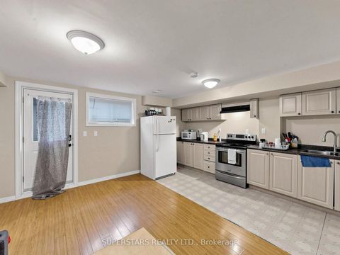 Photo 35 at 14 Bowsfield Road, York University Heights, Toronto