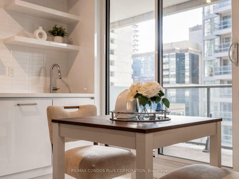 Photo 14 at 506 - 2221 Yonge Street, Mount Pleasant West, Toronto