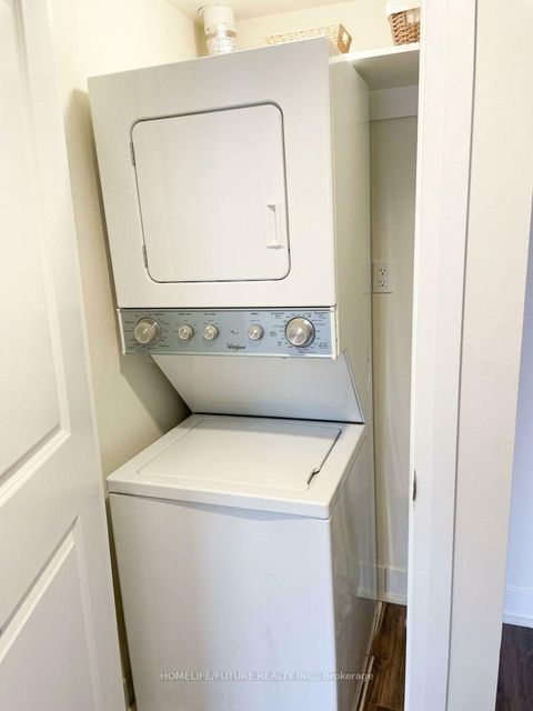 Photo 3 at 905 - 6 Eva Road, Etobicoke West Mall, Toronto
