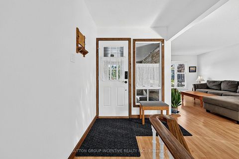 Photo 5 at 38 Trillium Crescent, Allandale Heights, Barrie