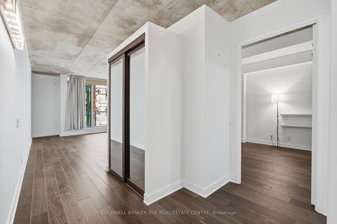 Photo 8 at 501 - 36 Charlotte Street, Waterfront Communities C1, Toronto