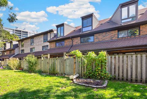 Photo 27 at 15 - 30 Livingston Road, Guildwood, Toronto