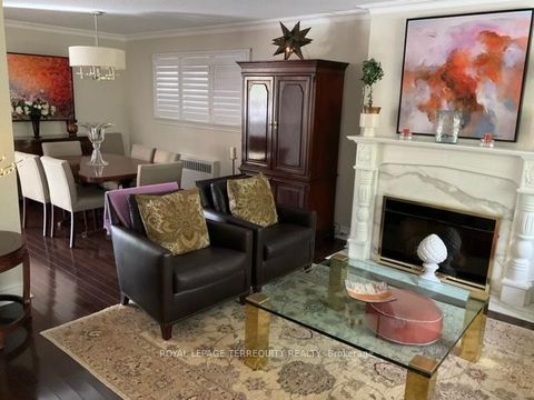 Photo 2 at 14 Humbercrest Boulevard, Lambton Baby Point, Toronto