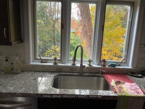 Photo 7 at 14 Humbercrest Boulevard, Lambton Baby Point, Toronto