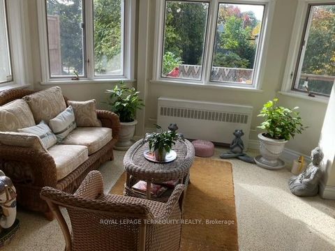 Photo 11 at 14 Humbercrest Boulevard, Lambton Baby Point, Toronto