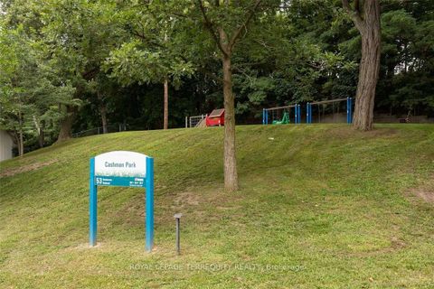 Photo 34 at 14 Humbercrest Boulevard, Lambton Baby Point, Toronto