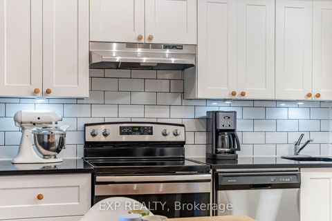 Photo 2 at 1030 - 60 Heintzman Street, Junction Area, Toronto