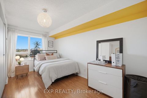 Photo 11 at 1030 - 60 Heintzman Street, Junction Area, Toronto