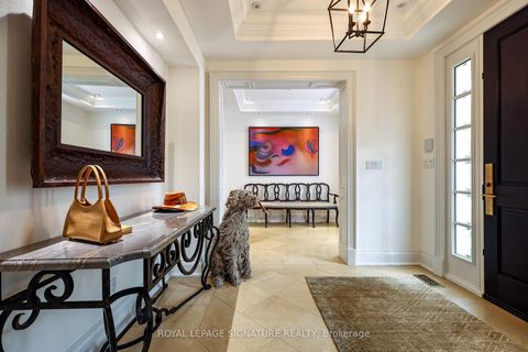 Photo 2 at 6 Vernham Avenue, Windfields, Toronto