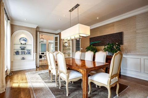 Photo 8 at 6 Vernham Avenue, Windfields, Toronto