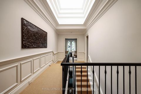 Photo 24 at 6 Vernham Avenue, Windfields, Toronto