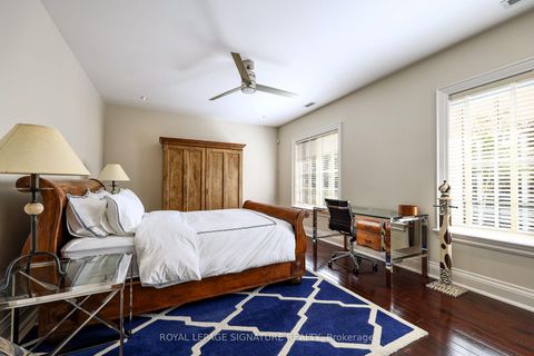 Photo 32 at 6 Vernham Avenue, Windfields, Toronto