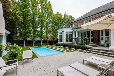 Photo 40 at 6 Vernham Avenue, Windfields, Toronto