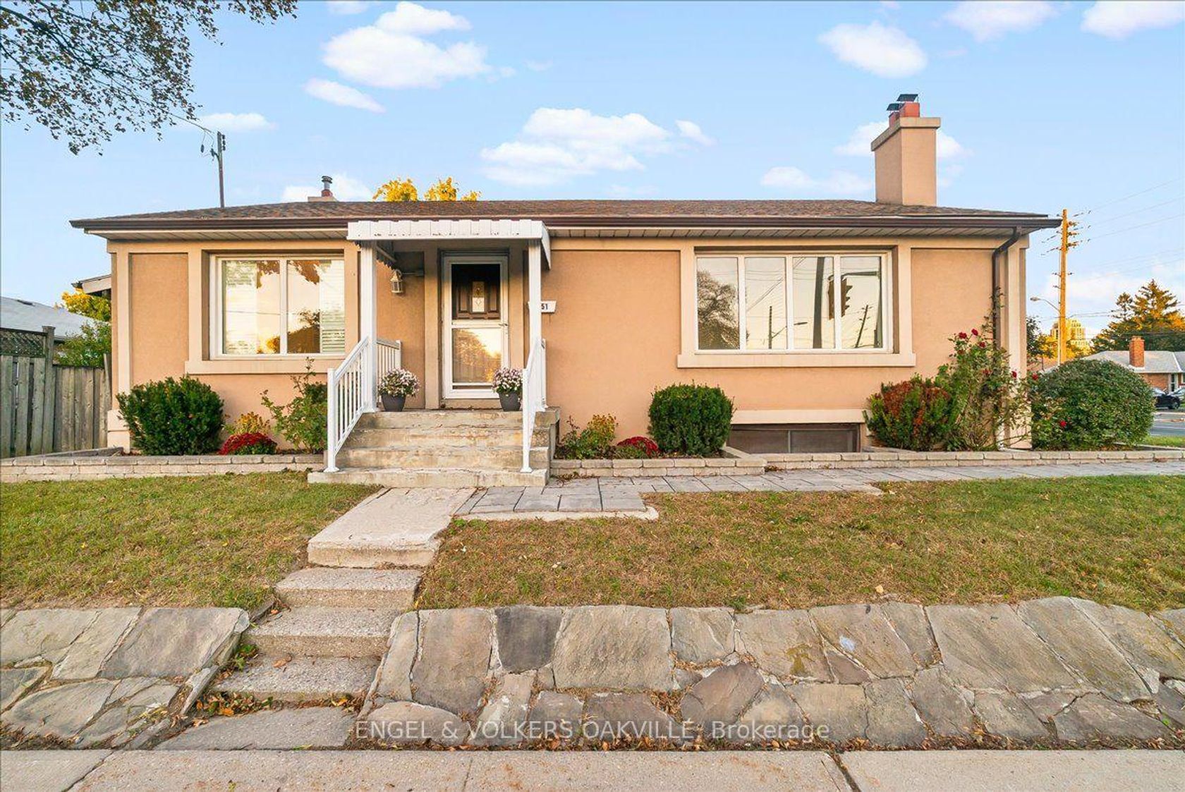 351 Renforth Drive, Etobicoke West Mall, Toronto 