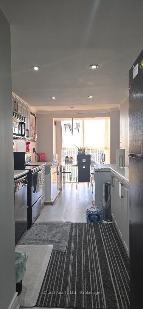 Photo 14 at 706 - 600 Rexdale Boulevard, Clairville, Toronto