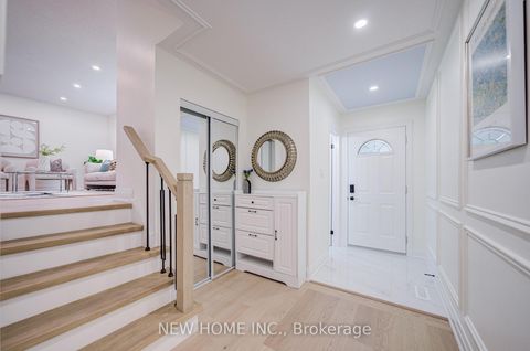 Photo 4 at 26 Penwick Crescent, North Richvale, Richmond Hill