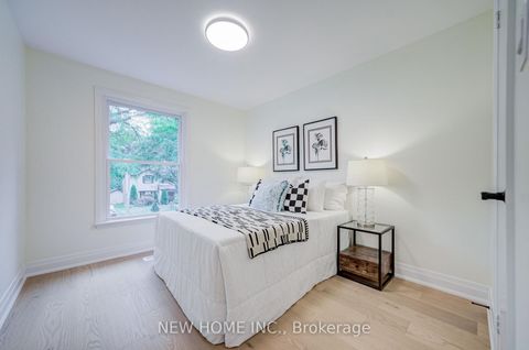 Photo 22 at 26 Penwick Crescent, North Richvale, Richmond Hill