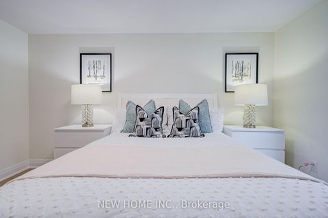 Photo 26 at 26 Penwick Crescent, North Richvale, Richmond Hill