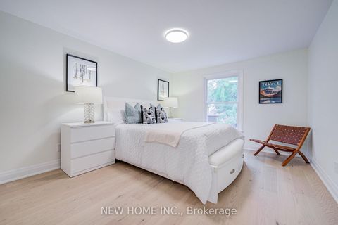 Photo 31 at 26 Penwick Crescent, North Richvale, Richmond Hill