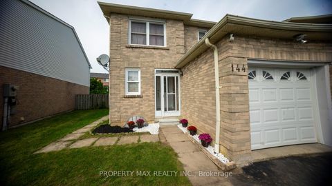 Photo 1 at 144 Bellrock Drive, Milliken, Toronto