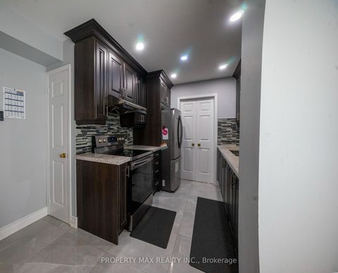 Photo 8 at 144 Bellrock Drive, Milliken, Toronto
