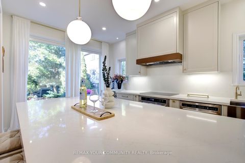 Photo 15 at 214 Selwyn Road, Jefferson, Richmond Hill