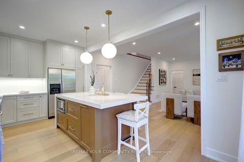 Photo 16 at 214 Selwyn Road, Jefferson, Richmond Hill