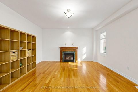 Photo 12 at 71 Josephine Road, Vellore Village, Vaughan