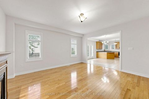 Photo 13 at 71 Josephine Road, Vellore Village, Vaughan
