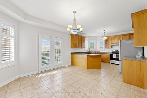 Photo 15 at 71 Josephine Road, Vellore Village, Vaughan