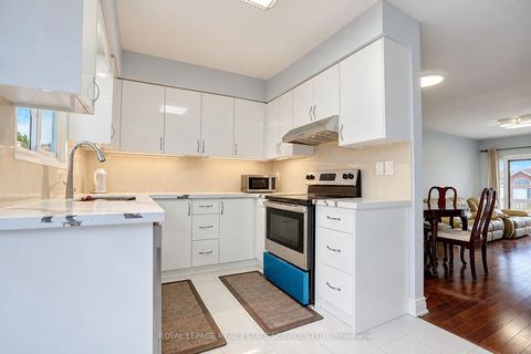 Photo 14 at 10 - 10 Reidmount Avenue, Malvern West, Toronto