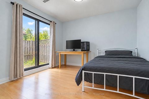 Photo 34 at 10 - 10 Reidmount Avenue, Malvern West, Toronto